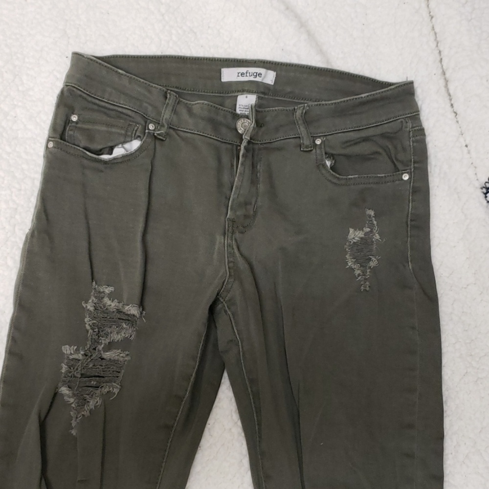 Destroyed Refuge pants